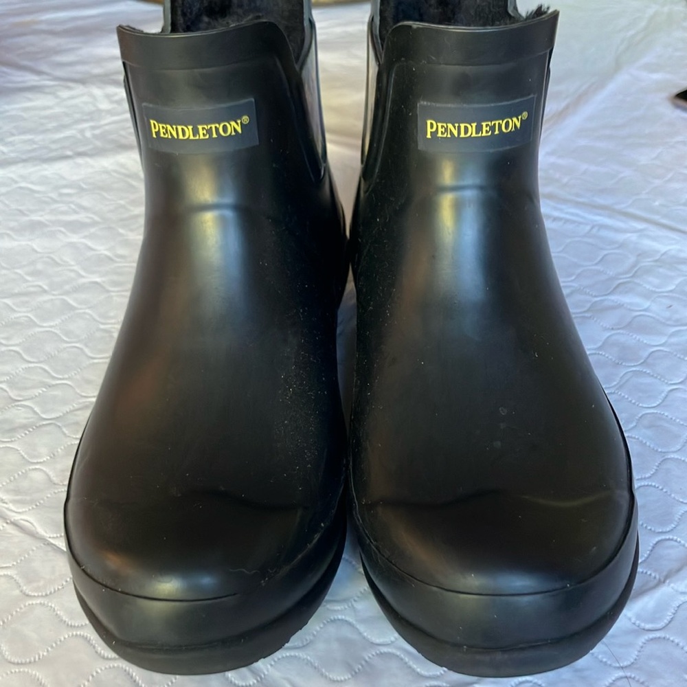 Pendleton rain boots